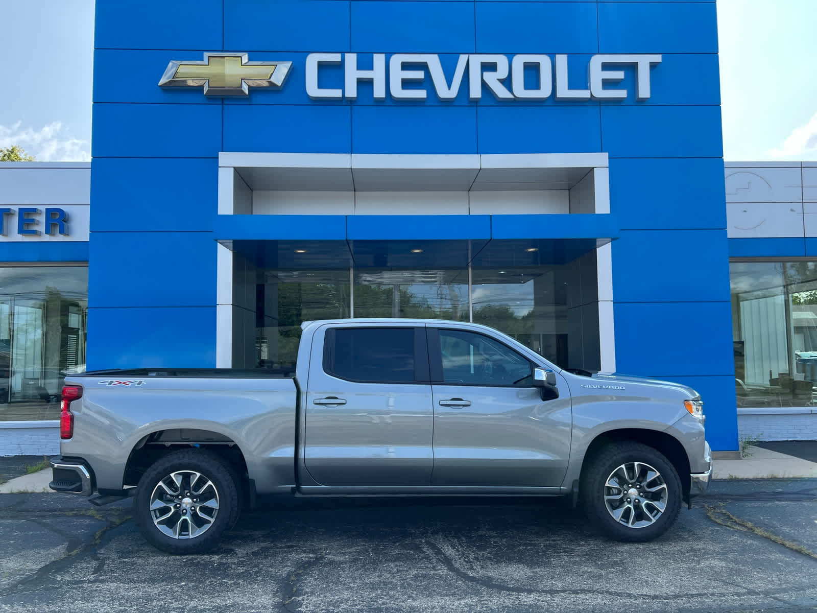 2026 Chevrolet Silverado 1500 LT (2FL)