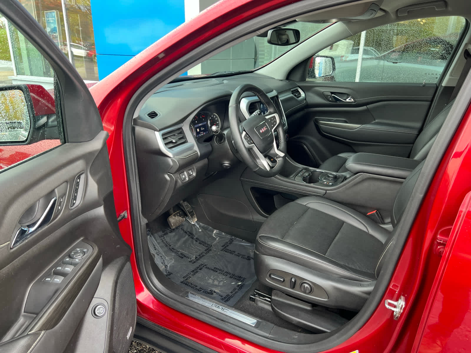 2023 GMC Acadia SLT