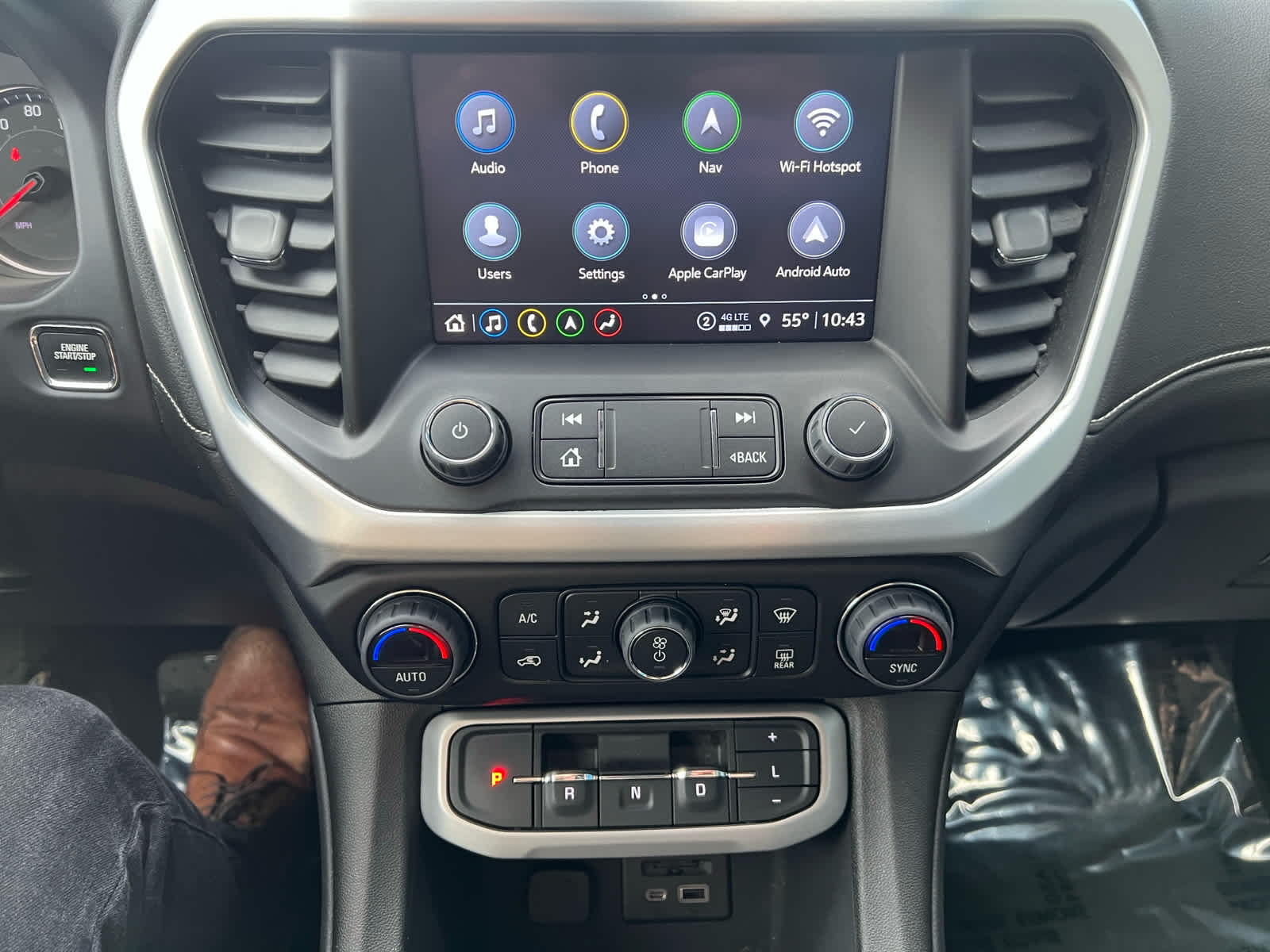 2023 GMC Acadia SLT
