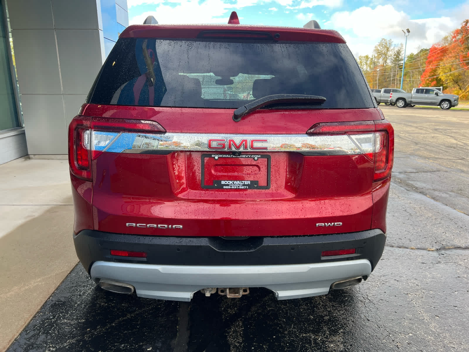 2023 GMC Acadia SLT