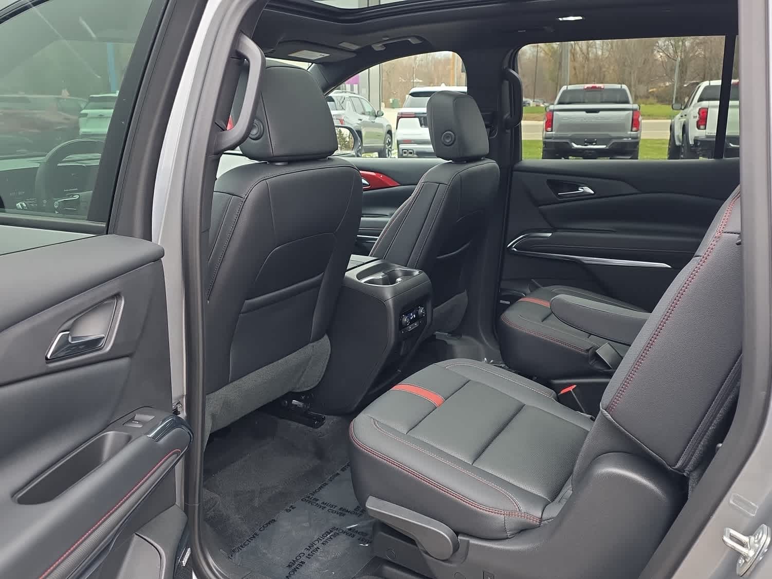 2025 Chevrolet Traverse RS