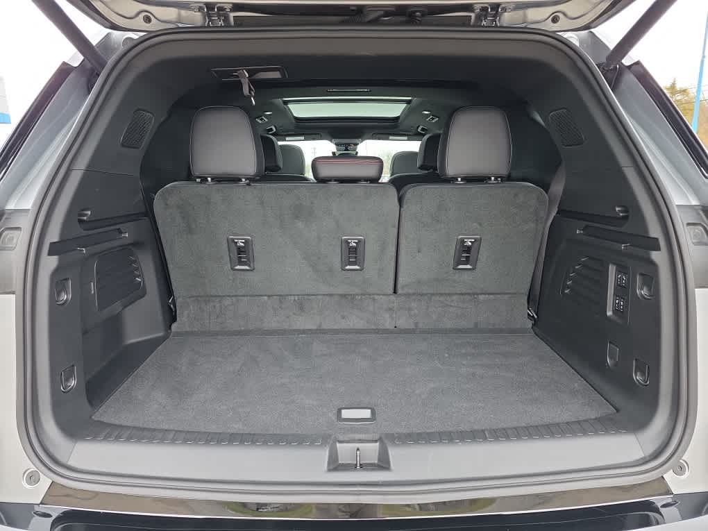 2025 Chevrolet Traverse RS