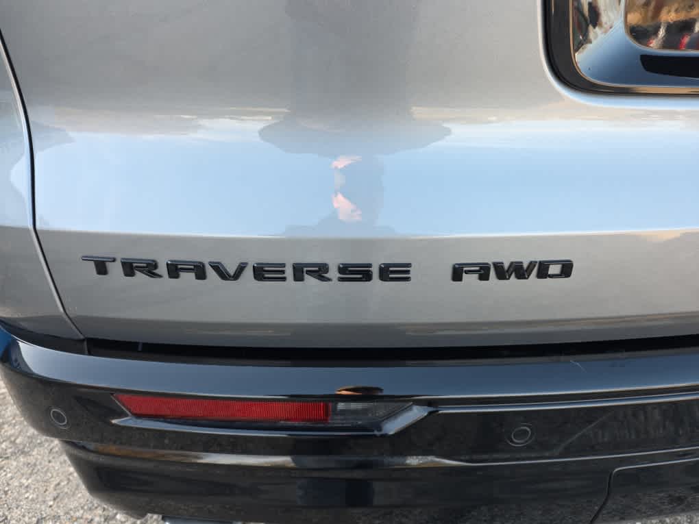 2025 Chevrolet Traverse RS