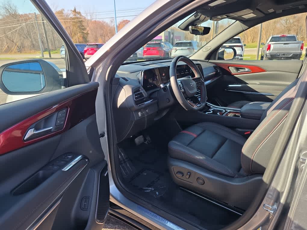 2025 Chevrolet Traverse RS