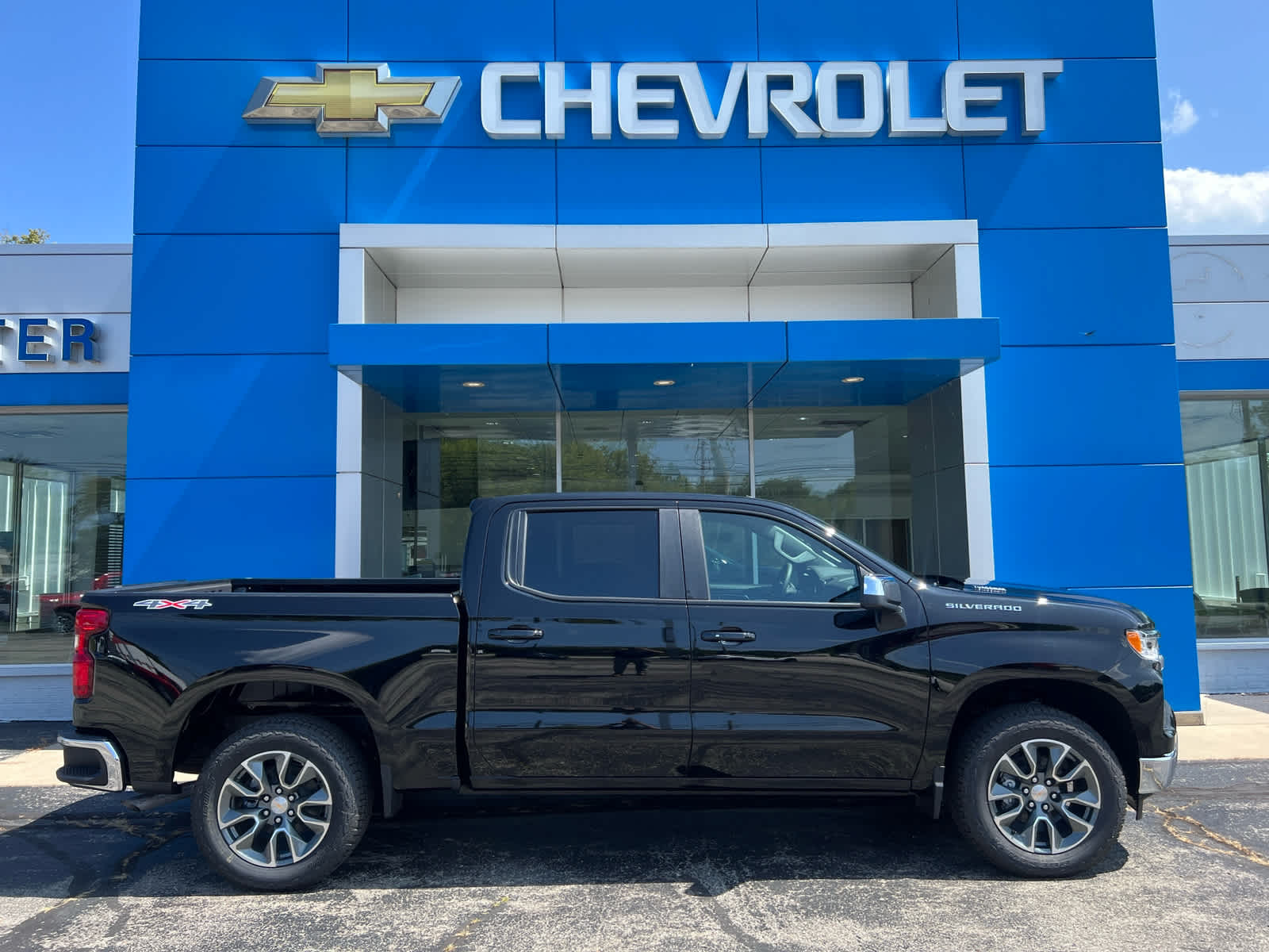 2026 Chevrolet Silverado 1500 LT (2FL)