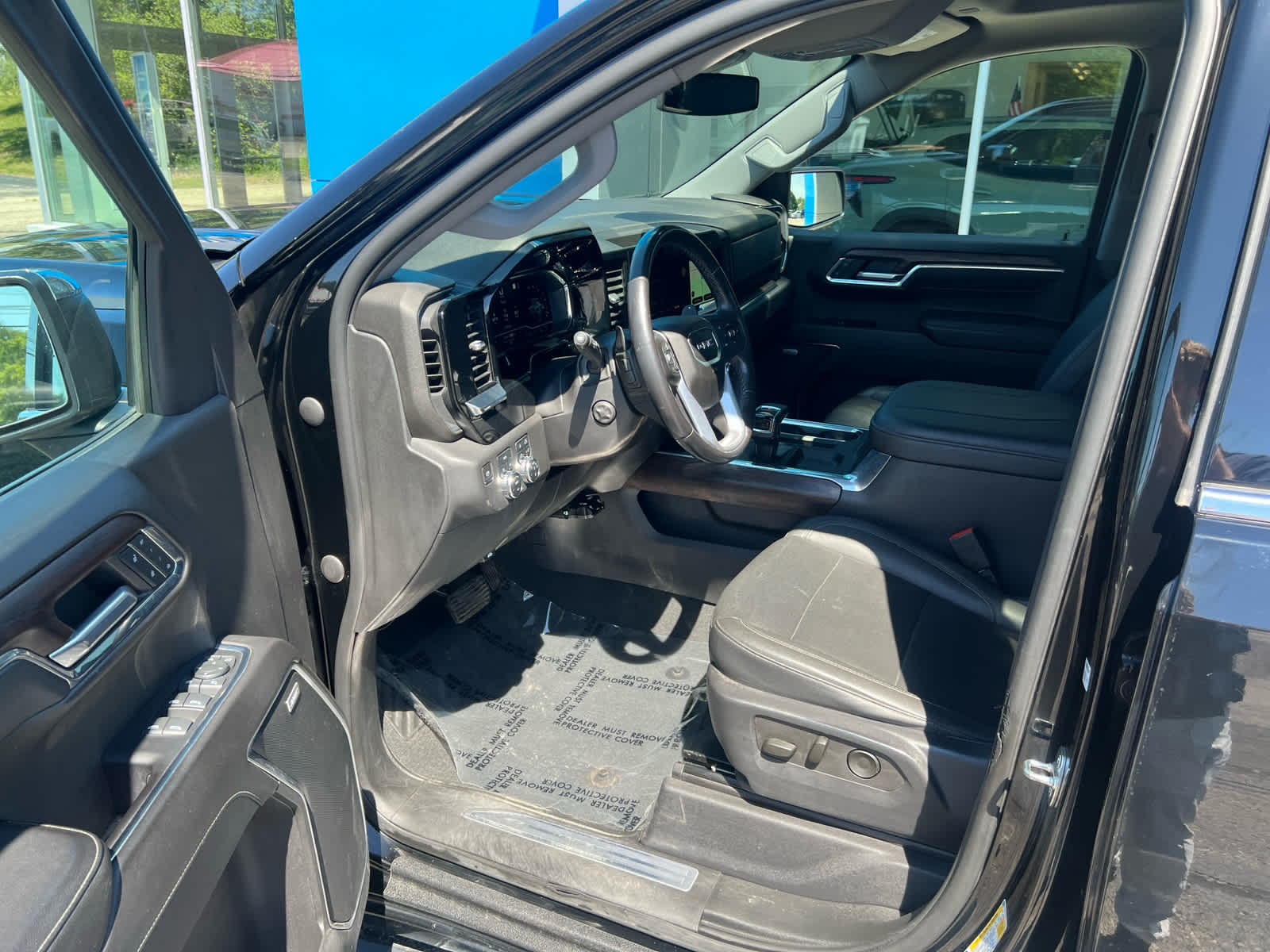 2023 GMC Sierra 1500 SLT