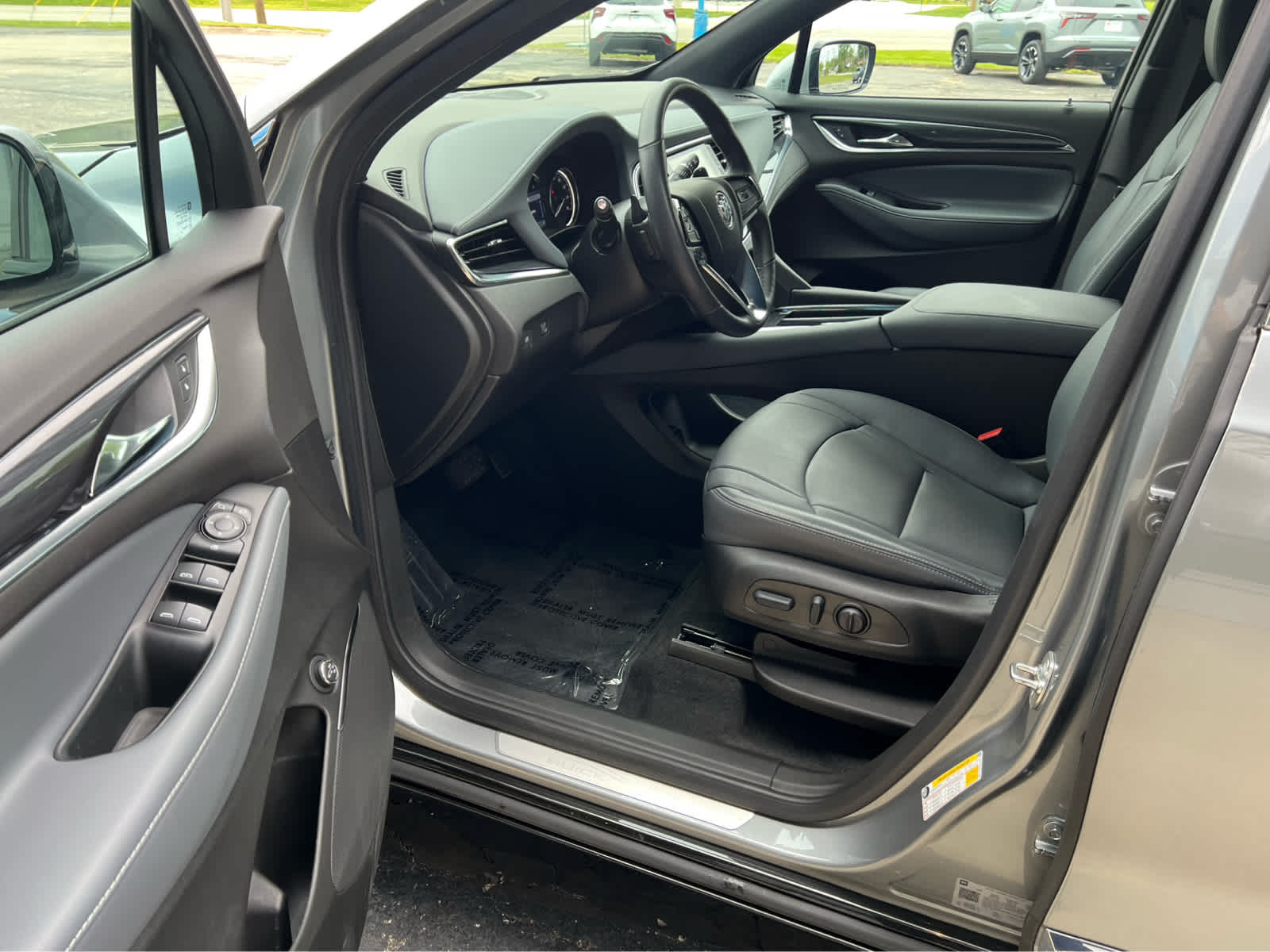 2024 Buick Enclave Essence