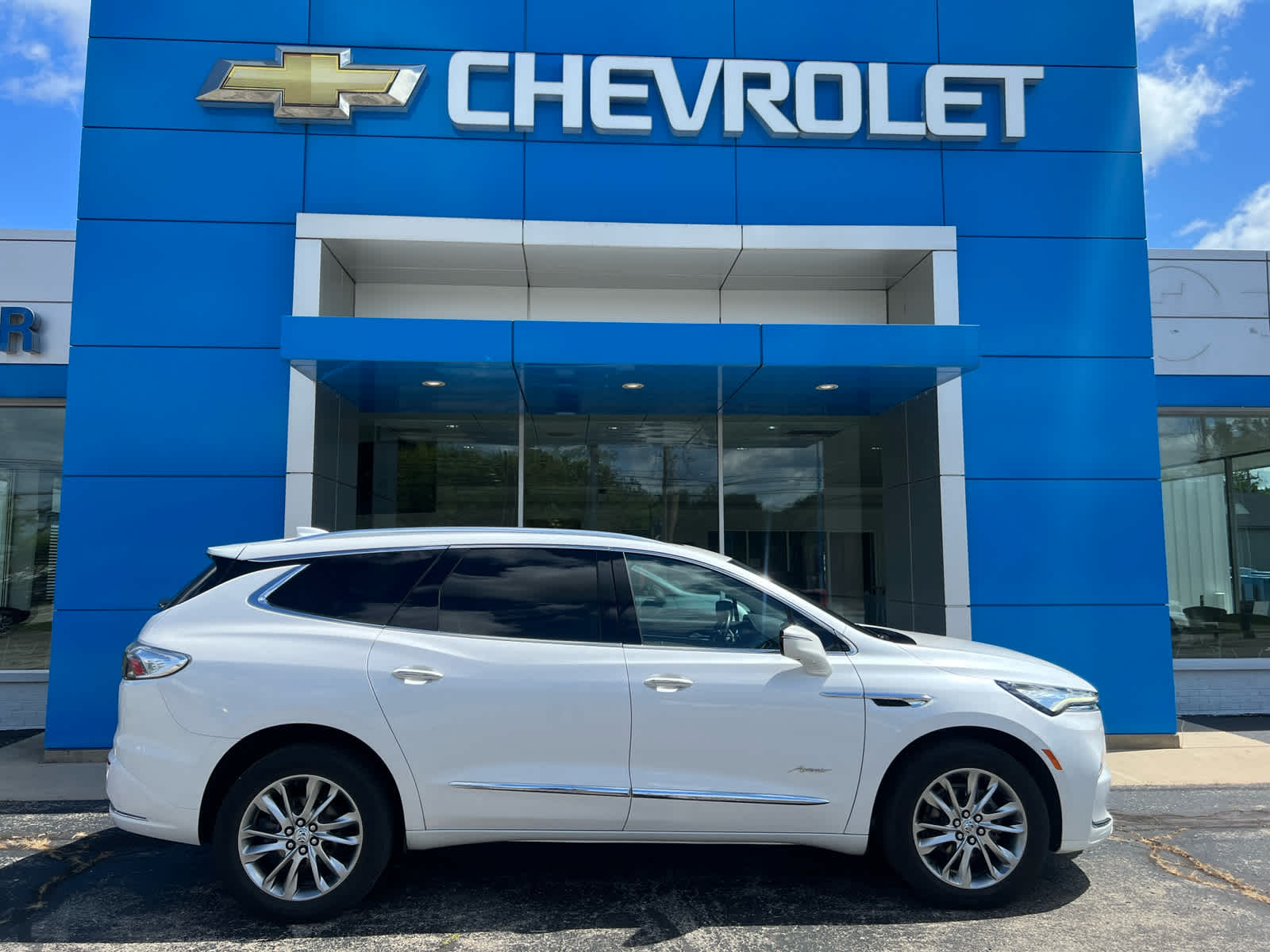 2023 Buick Enclave Avenir