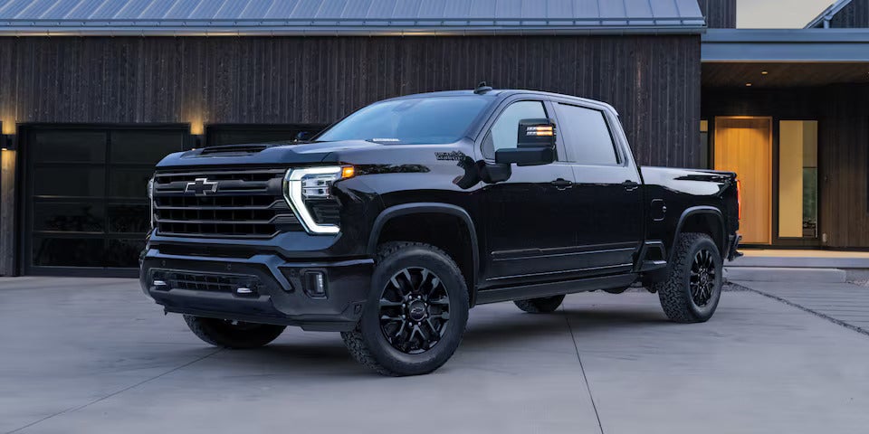 2025 chevrolet silverado hd blacked-out midnight edition